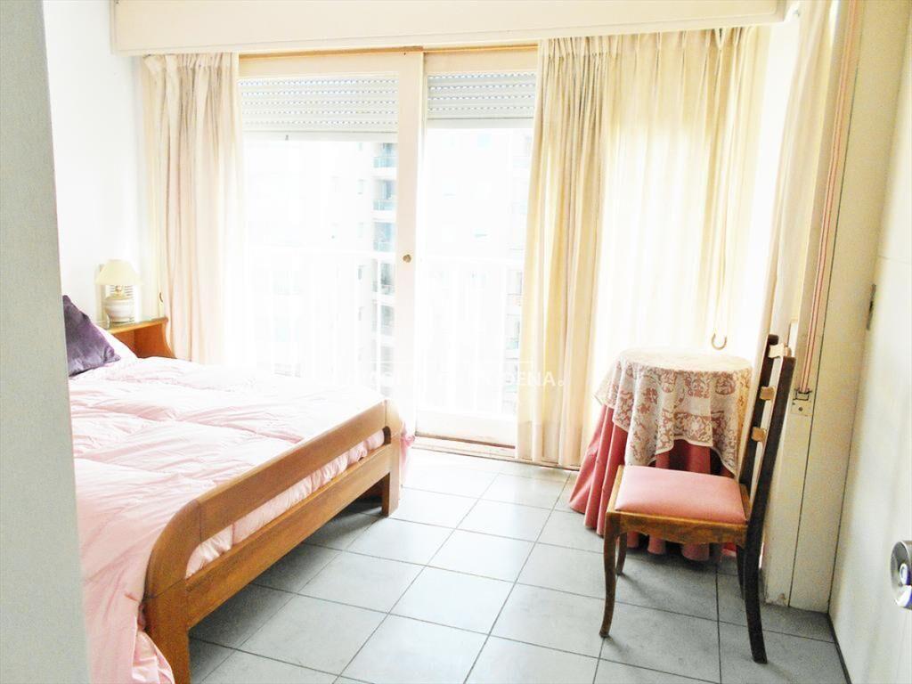 En venta apartamento de 2 dormitorios, en con al