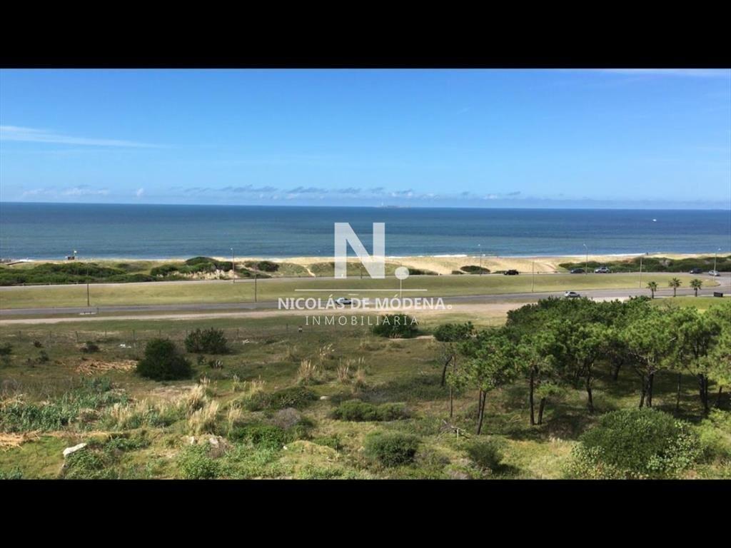 Apartamento en Brava, a pocos metros del mar.