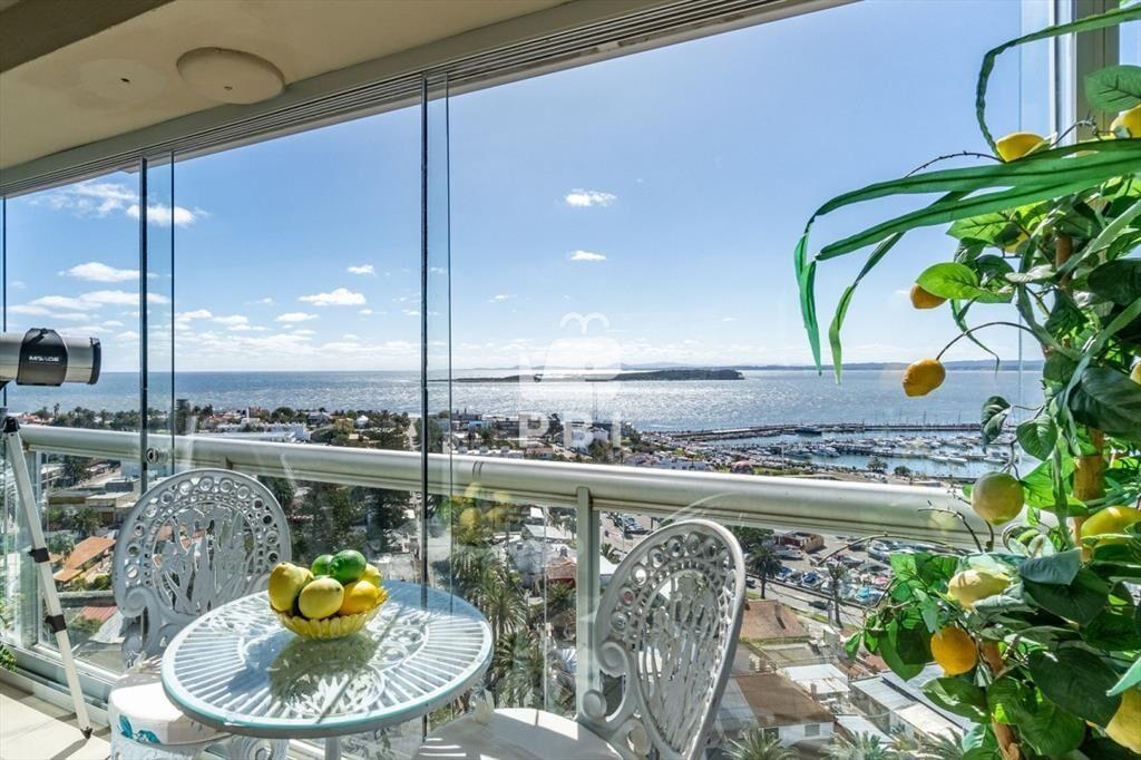 Venta de apartamento 3 dormitorios con vista al