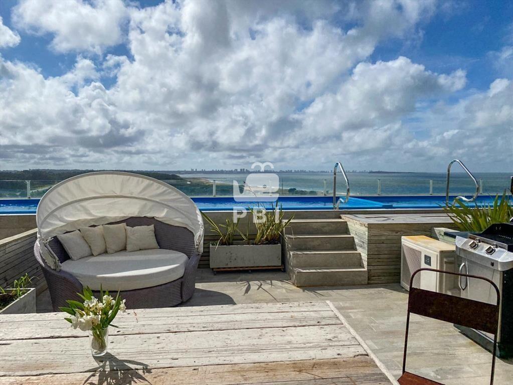 Apartamento MONOAMBIENTE en Punta Ballena, - - :