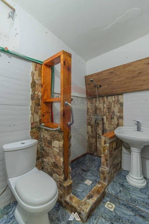 VENTA CASA PU 3 DORMITORIOS PAJAS BLANCAS 1726 M2