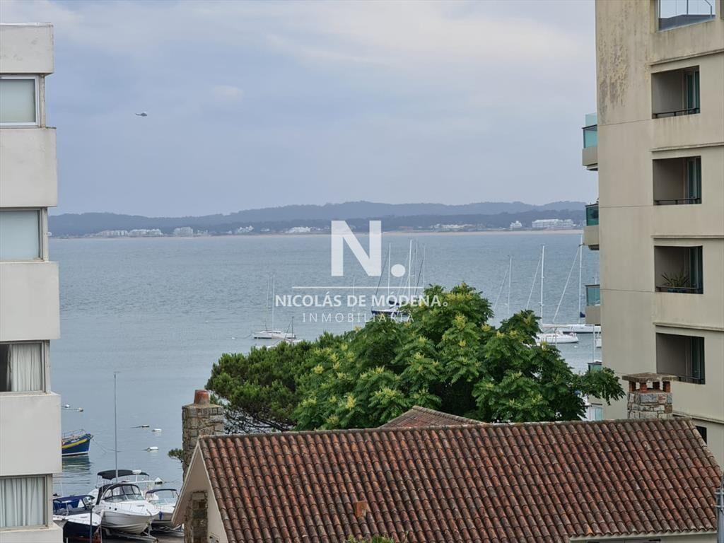 Apartamento en península en venta