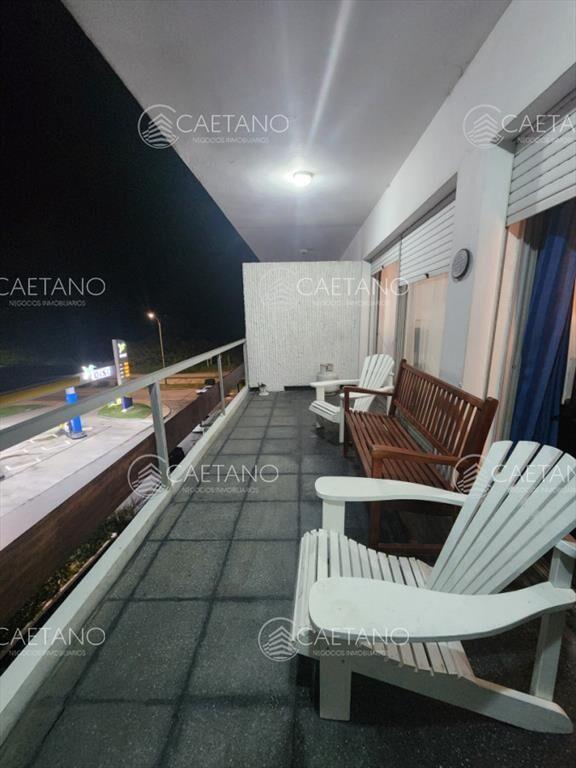 En venta apartamenro de 2 dormitorios a metros en