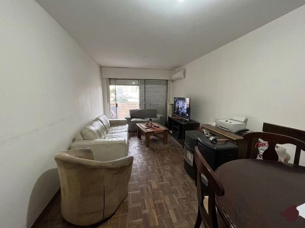 Venta Apartamento Tres Dormitorios y Garaje en Pocitos