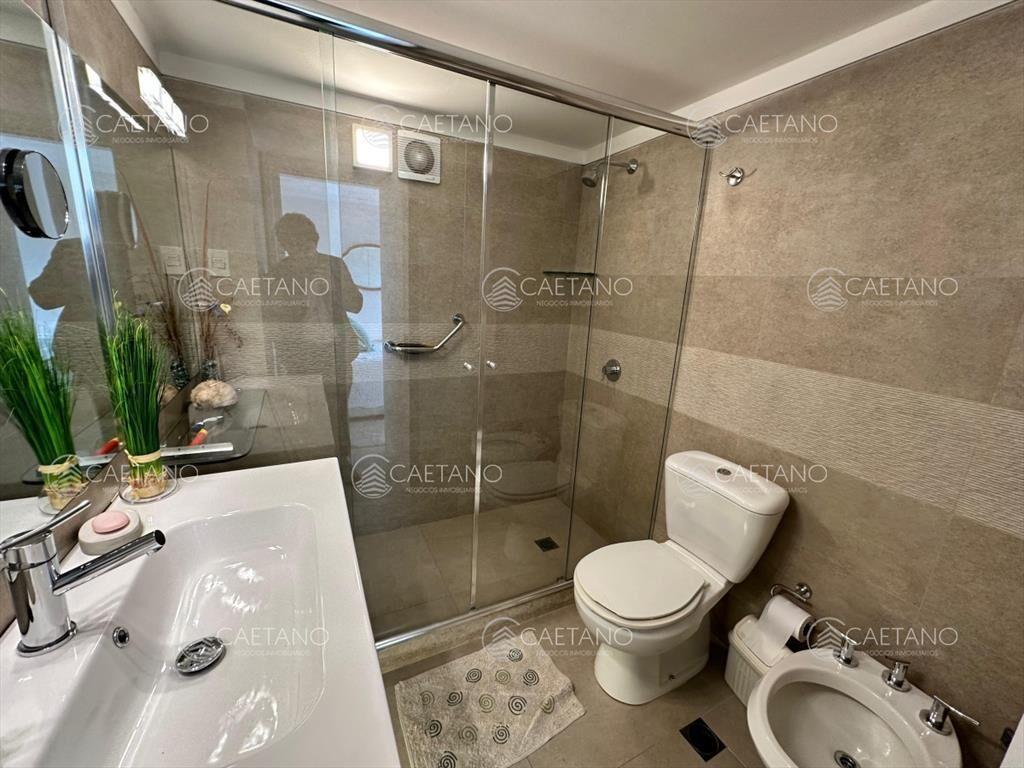 Apartamento de 2 dormitorios y medio en Playa ,