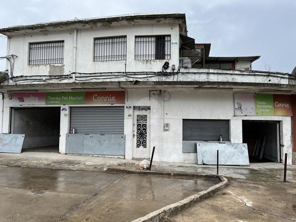 Local Comercial / Depósito