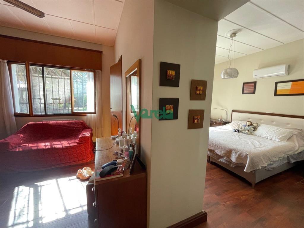 Venta casa en Atlantida, 4 dorm, 3 baños, estufa