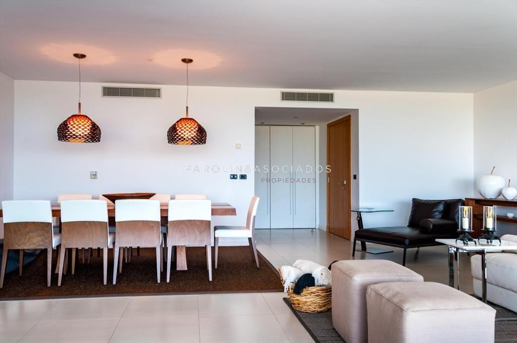 Apartamento en venta en planta baja en Tiburón