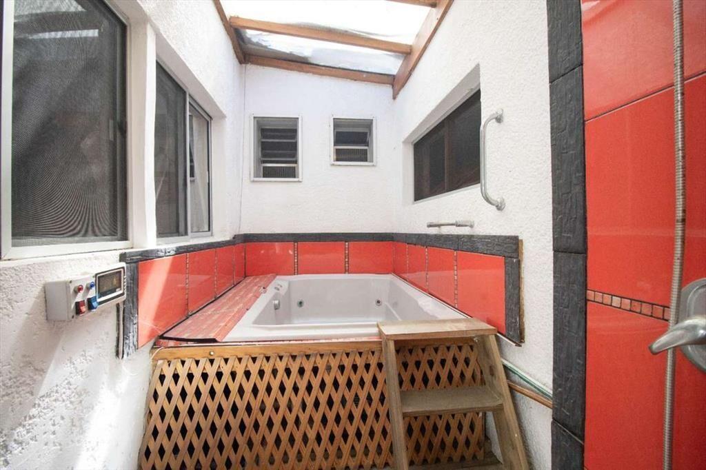 Venta Casa + 4 Apartamentos San Luis