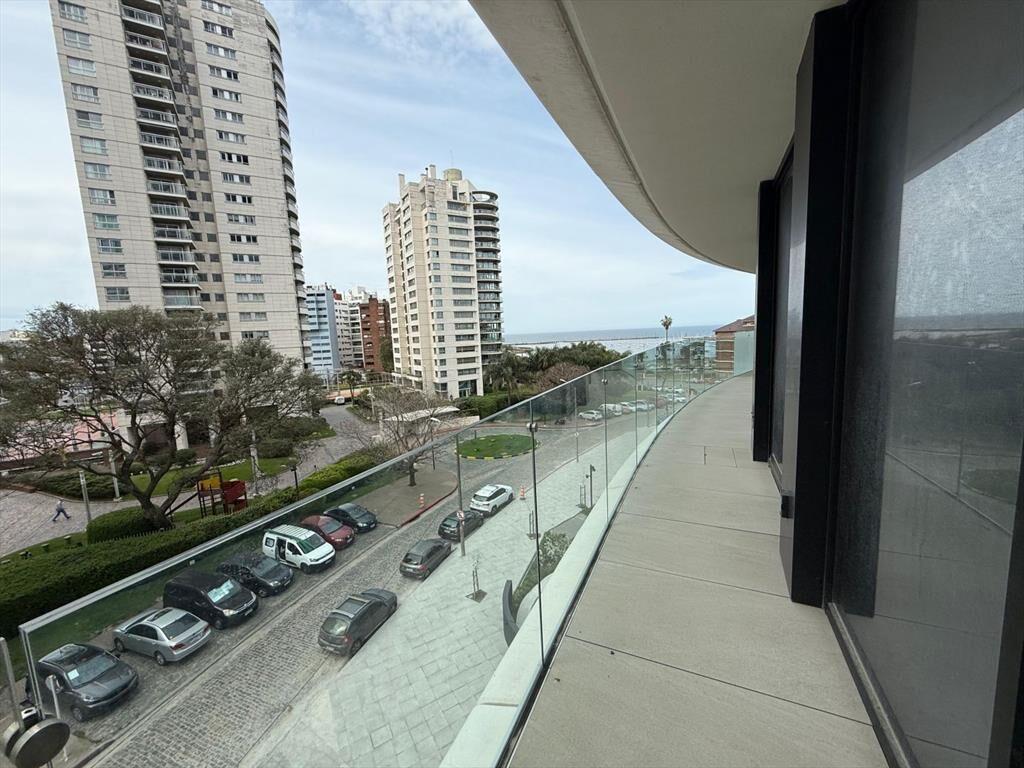 Alquiler apartamento 3 dormitorios en Puerto del Buceo - ...