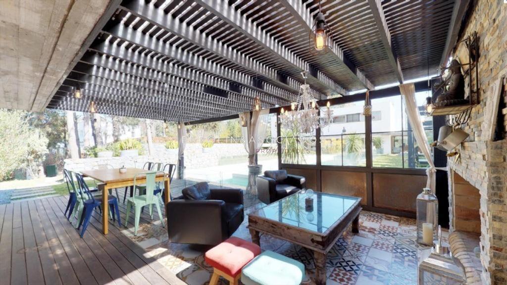 Casa en venta de 5 dormitorios en La Arbolada,