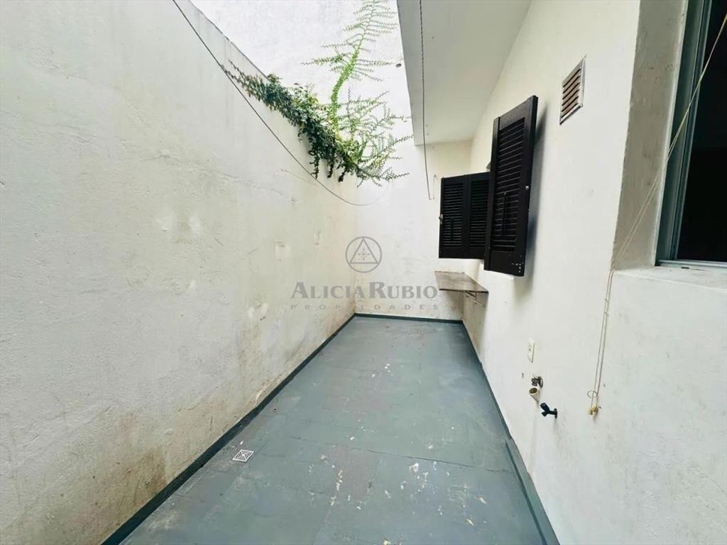 VENTA APARTAMENTO CON RENTA EN POCITOS – 1 DORMITORIO + ...