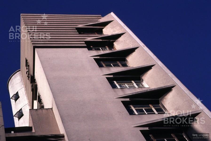 Oficina en alquiler en Ciudad Vieja - 607