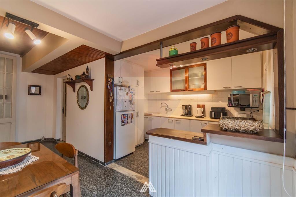 VENTA DE CASA 3 DORMITORIOS PRÓXIMA A TRES CRUCES
