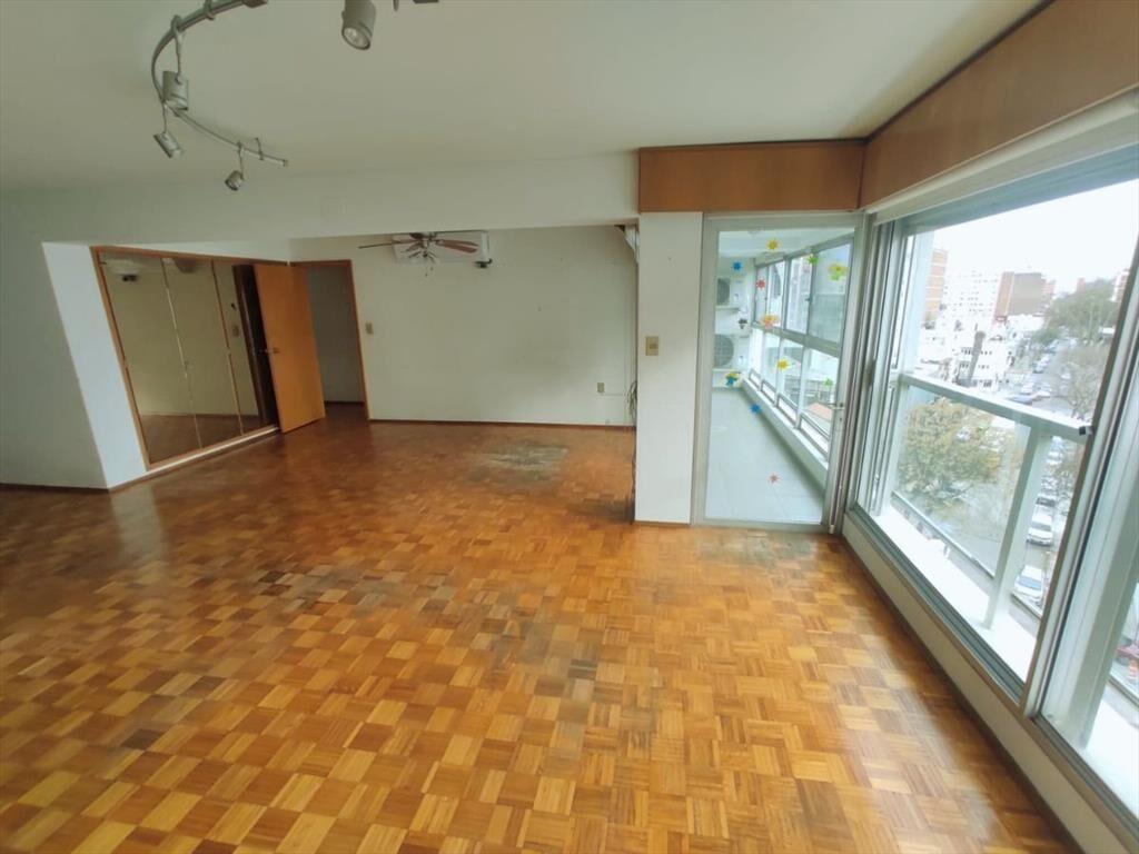 Apartamento en venta 4 dormitorios sobre Echevarriarza Poci