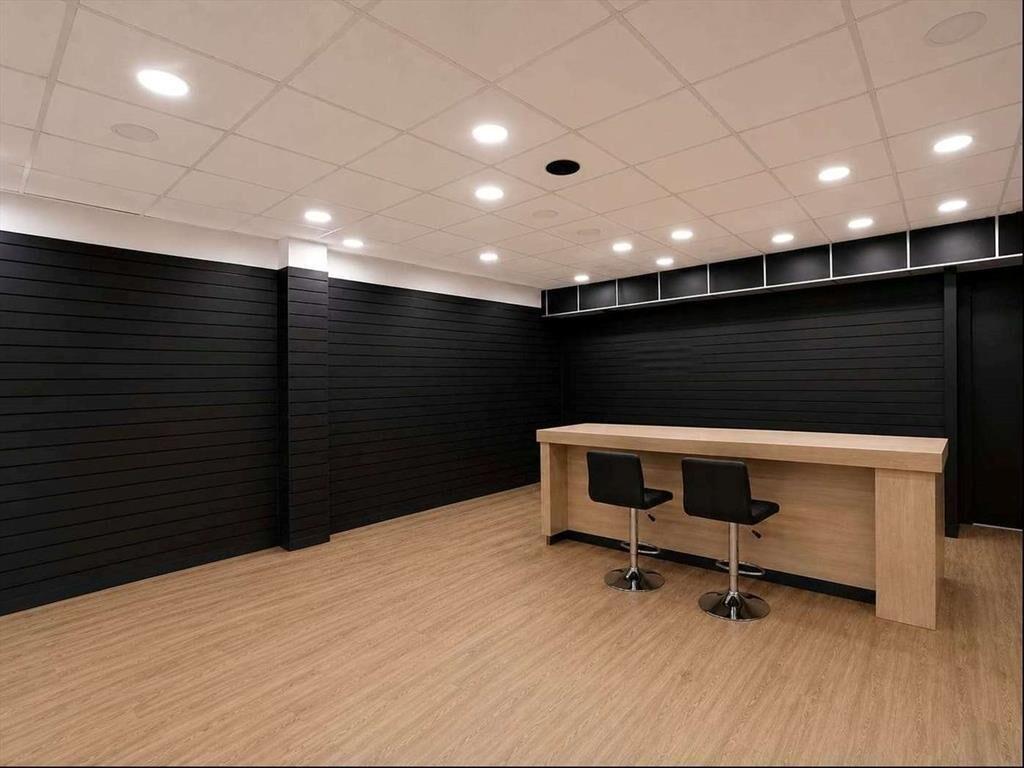 ALQUILER Local comercial de 270m2 en 18 de julio y Tristan