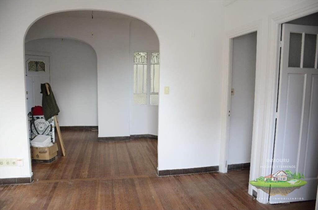 Se Alquila Espacioso Apartamento en Centro