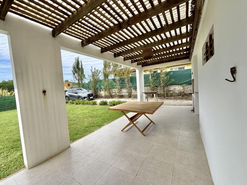 Excelente Casa 2 dormitorios - El Chorro