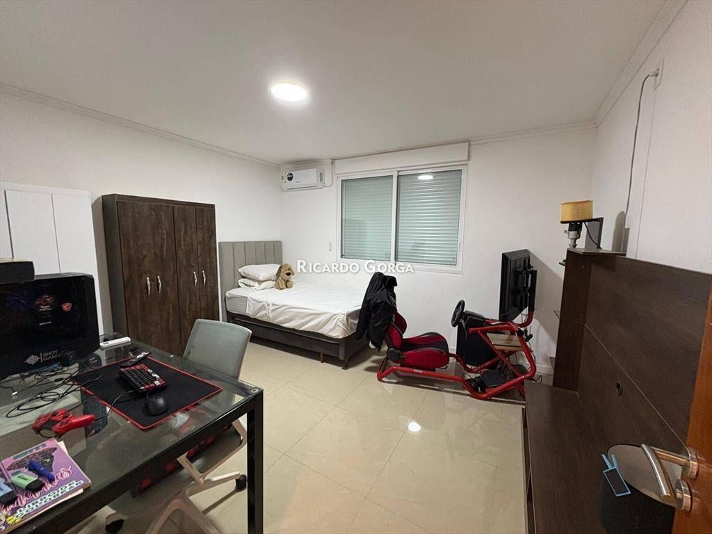 Casa en venta con renta de 6 dormitorios a metros de la ...