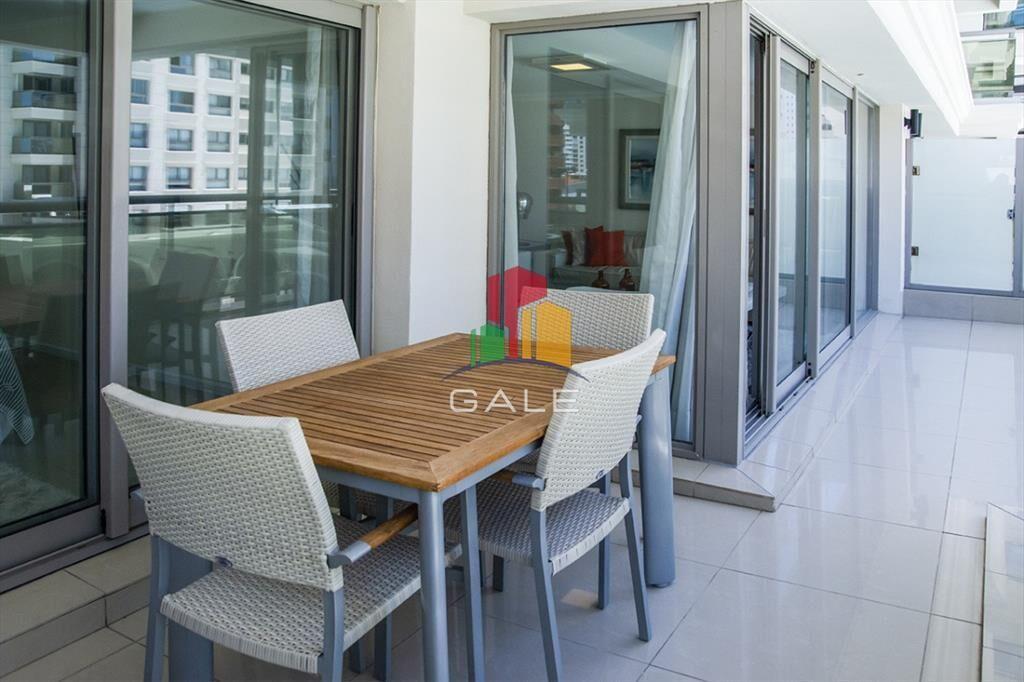Departamento en venta con amplios dormitorios.