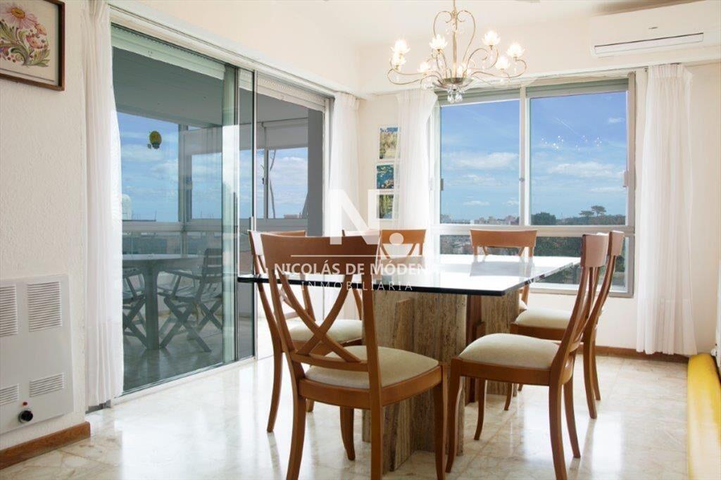 Apartamento en venta de 3 dormitorios Punta Del