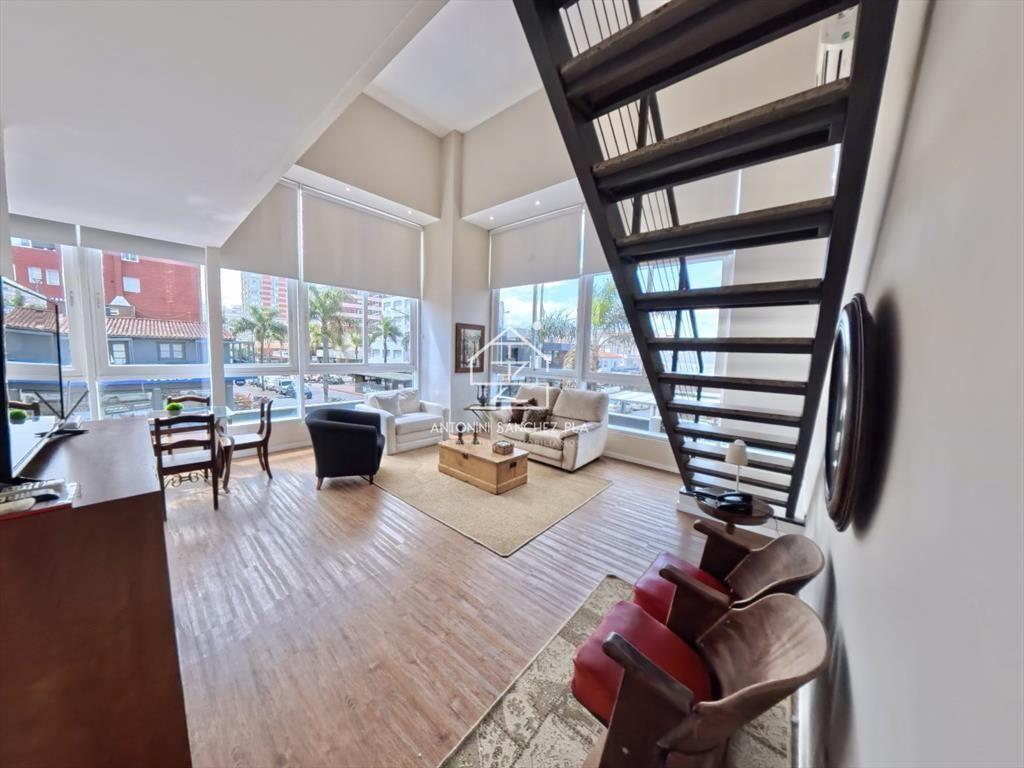 DUPLEX - PENINSULA
