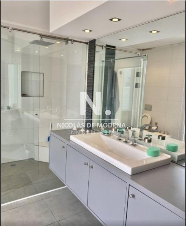 Venta de Casa 4 DORMITORIOS en Punta del Este,