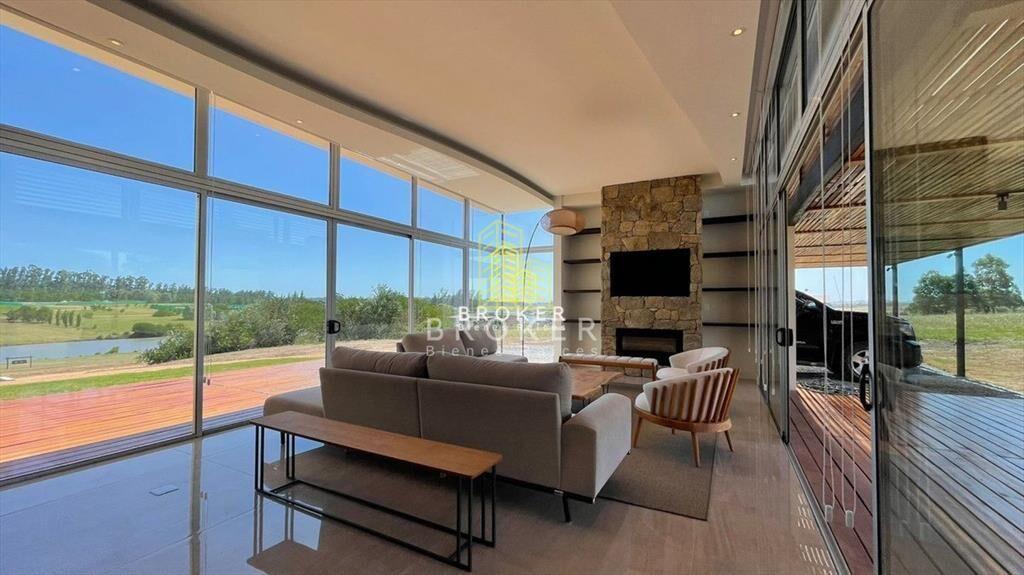 Venta De Casa En Pueblo Mio Manantiales, 4