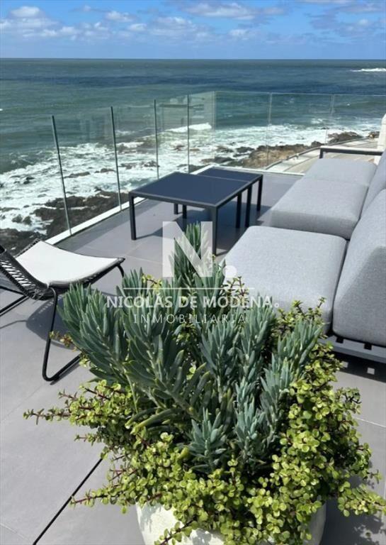 Vende apartamento Penthouse de 3 dormitorios con