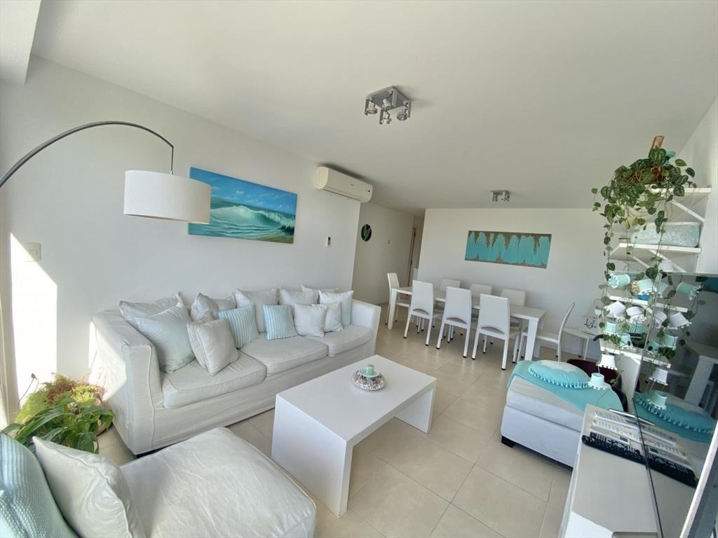 VENTA DE APARTAMENTO PENTHOUSE DE 3 DORMITORIOS