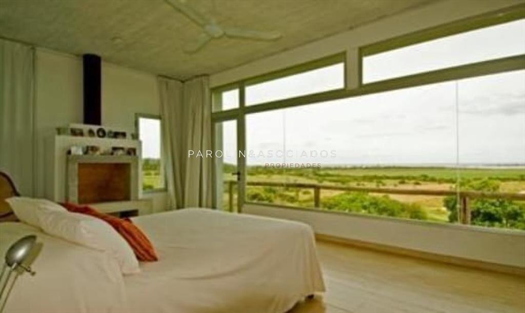 CHACRA EN VENTA DE 4 DORMITORIOS EN JOSE IGNACIO