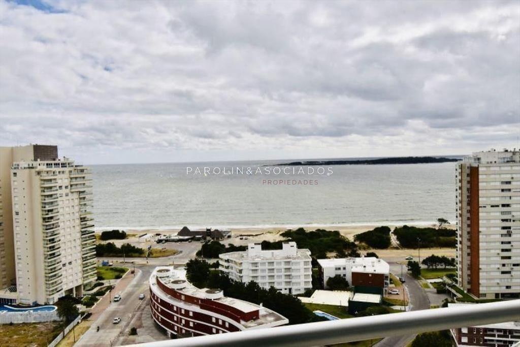 Apartamento en venta en Playa Mansa 2 dormitorios Sunrise T