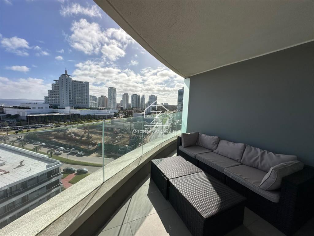 Venta apartamento tres dormitorios Punta del este