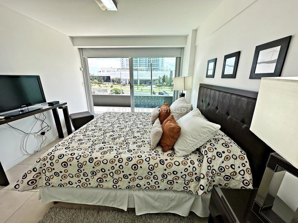 Exclusivo apartamento en edificio con servicios a