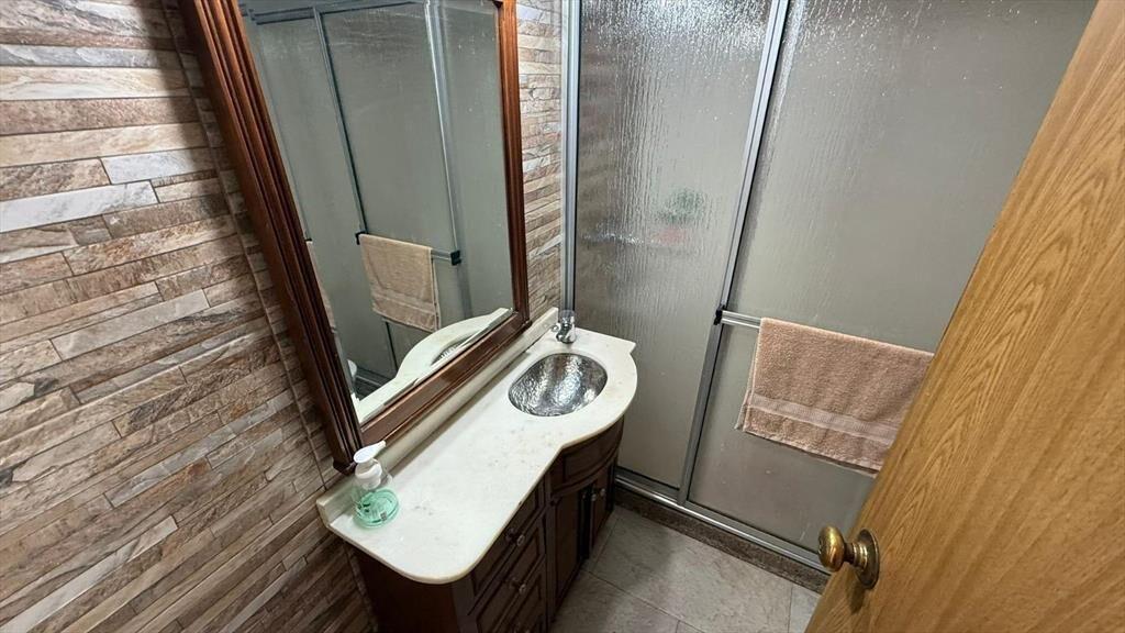 Almería esq Concepción del uruguay, 2 dorm,  60 m2