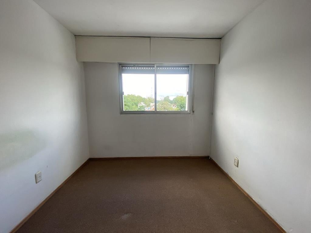 Excelente apartamento, muy bien ubicado.