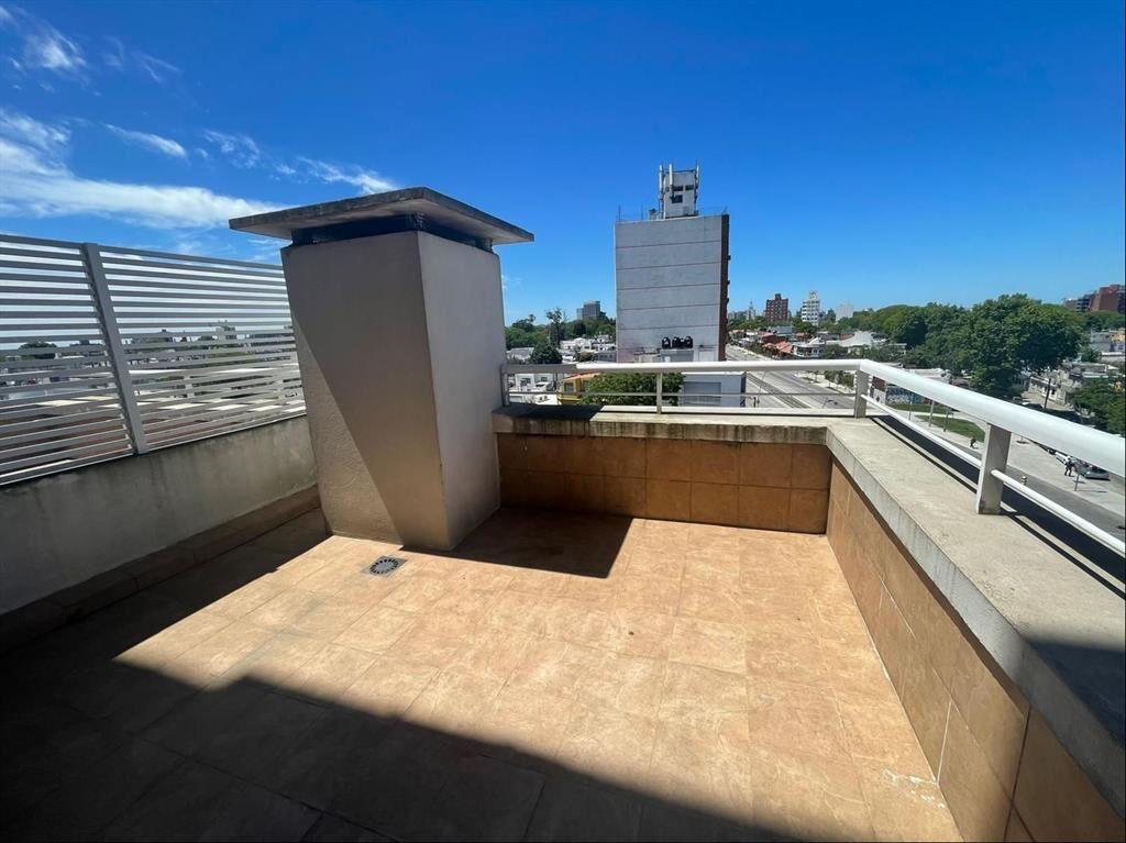 2 DORMITORIOS, TERRAZA Y GARAJE CON RENTA