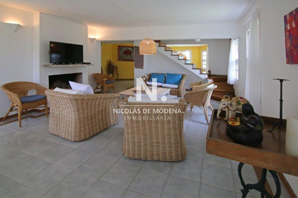 Venta de Casa de 4 dormitorios en La Barra, Punta