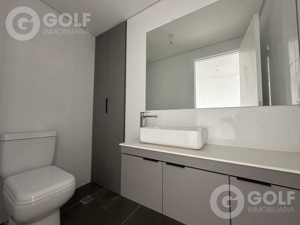 Venta de apartamento de 3 dormitorios en Buceo