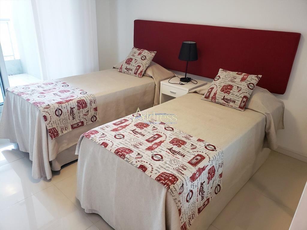 Playa Brava , edificio con amenities
