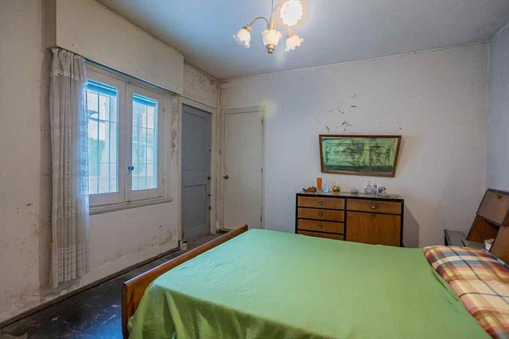 Venta PU Casa y Apto en Pocitos con garaje y fondo