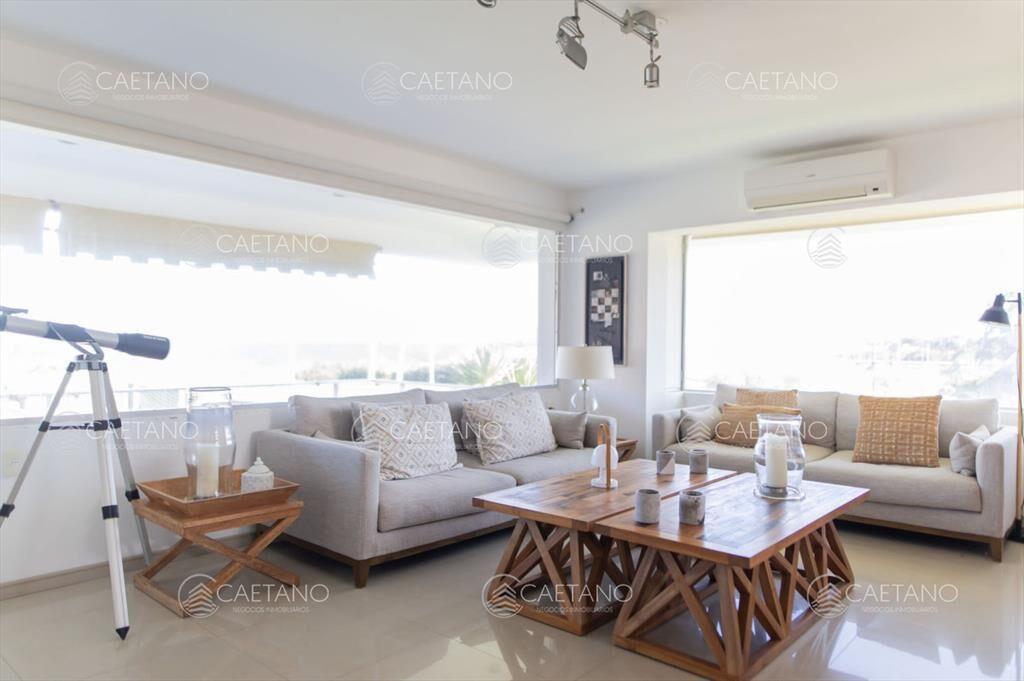 Excelente casa en Punta Ballena, alquiler anual