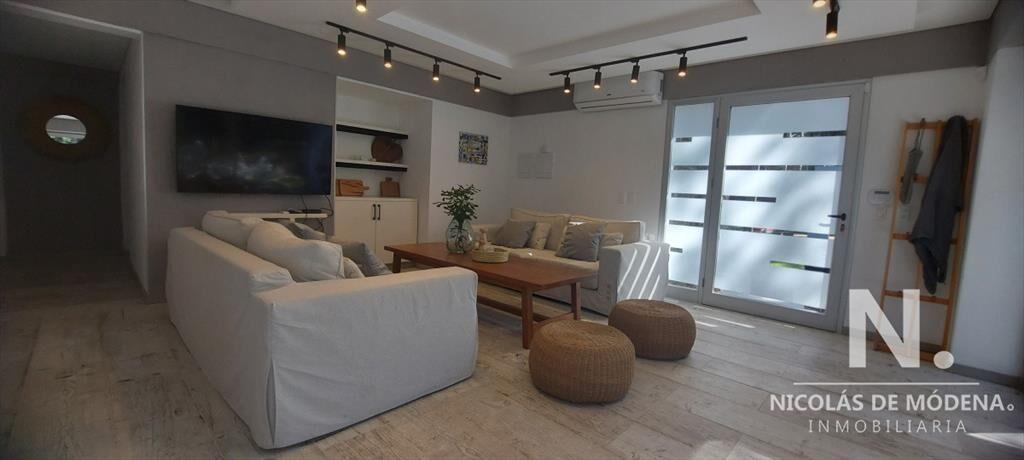 Venta casa en barrio Burnett, Maldonado. Playa mansa