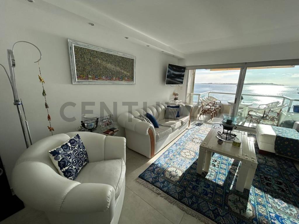 Apartamento De 3 Dormitorios En Alquiler Temporal, Inver...