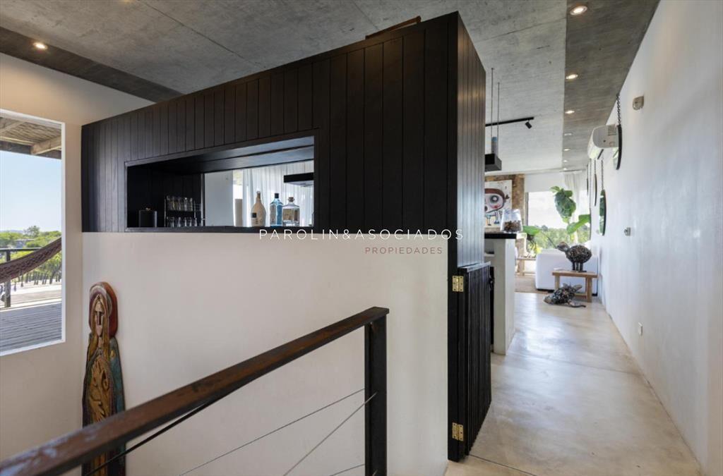 Casa en Venta de 4 Dormitorios en La Juanita,