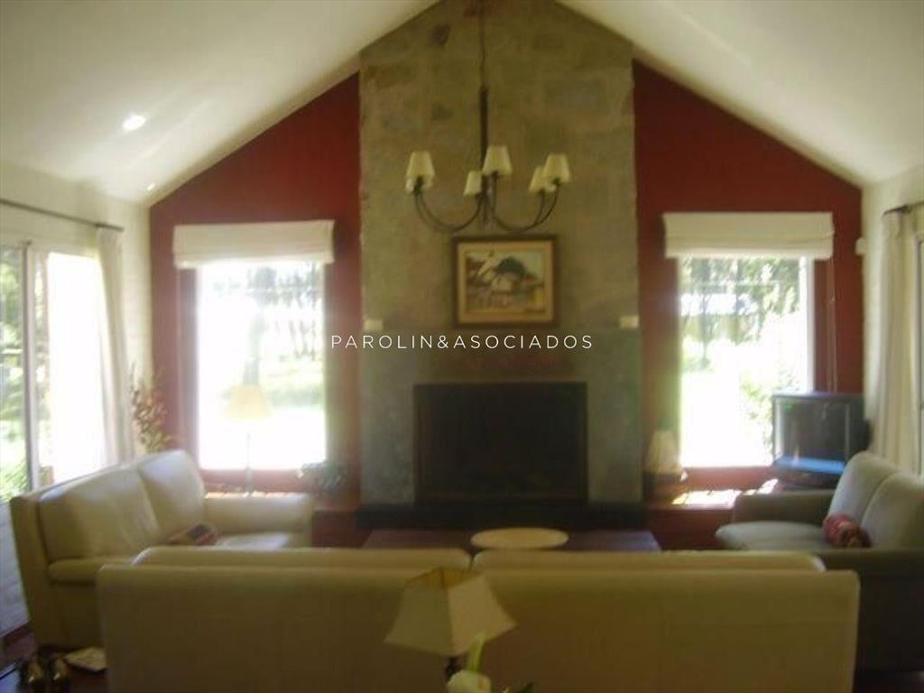 Muy linda casa de 3 dormitorios + piscina en en