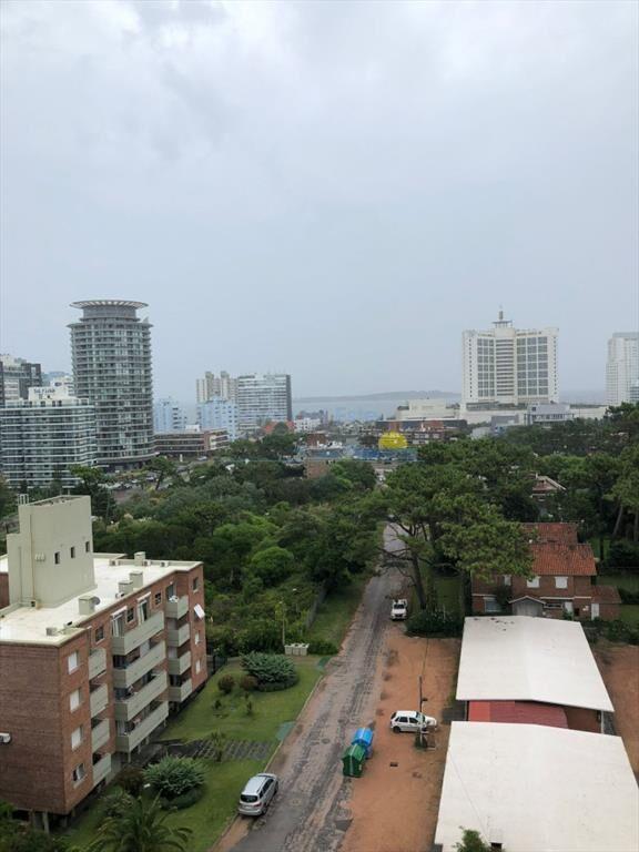 Vende apartamento de 1 dormitorio en Punta del