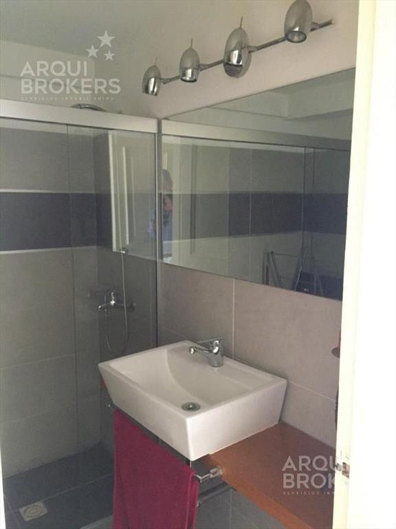 Apartamento de 3 dormitorios y servicio con patio , en Carr