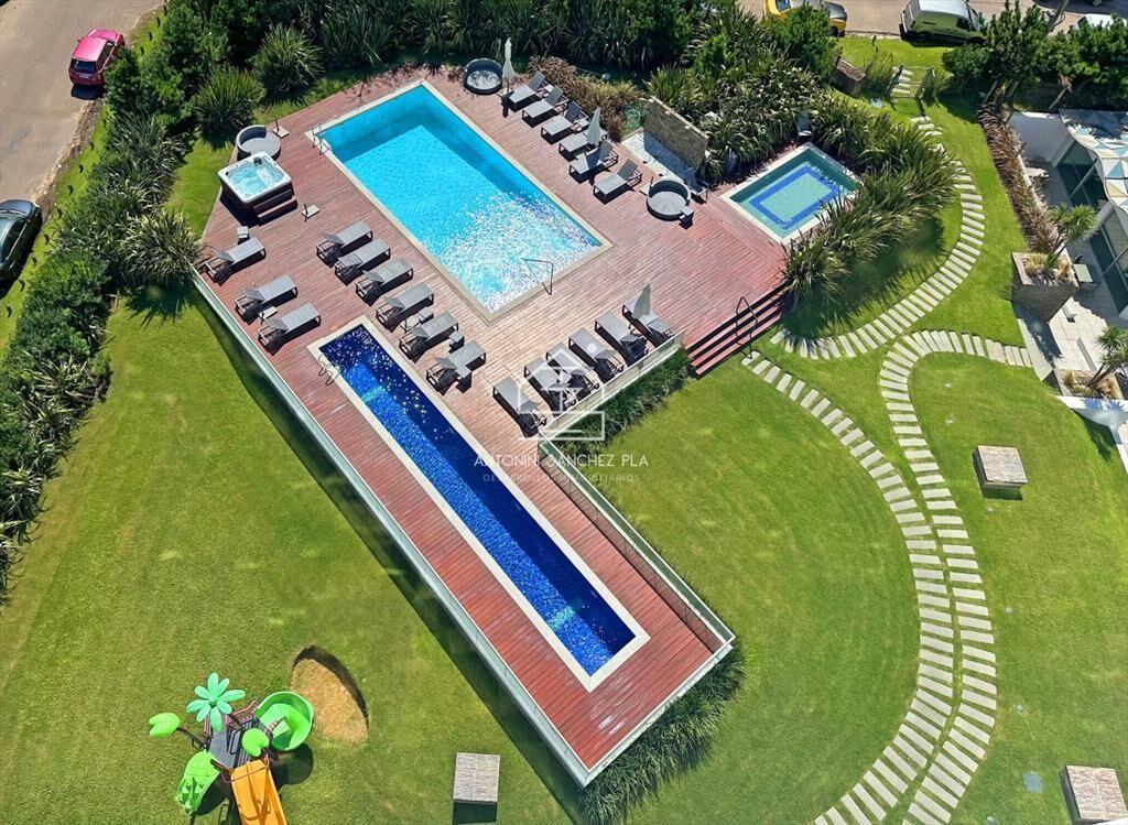 Icon Brava, 2 dorm, 2 baños, losa radiante, garaje, bauler