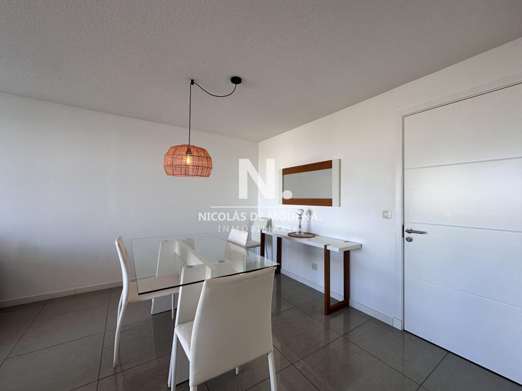 Vende departamento en Torre One II, Punta del